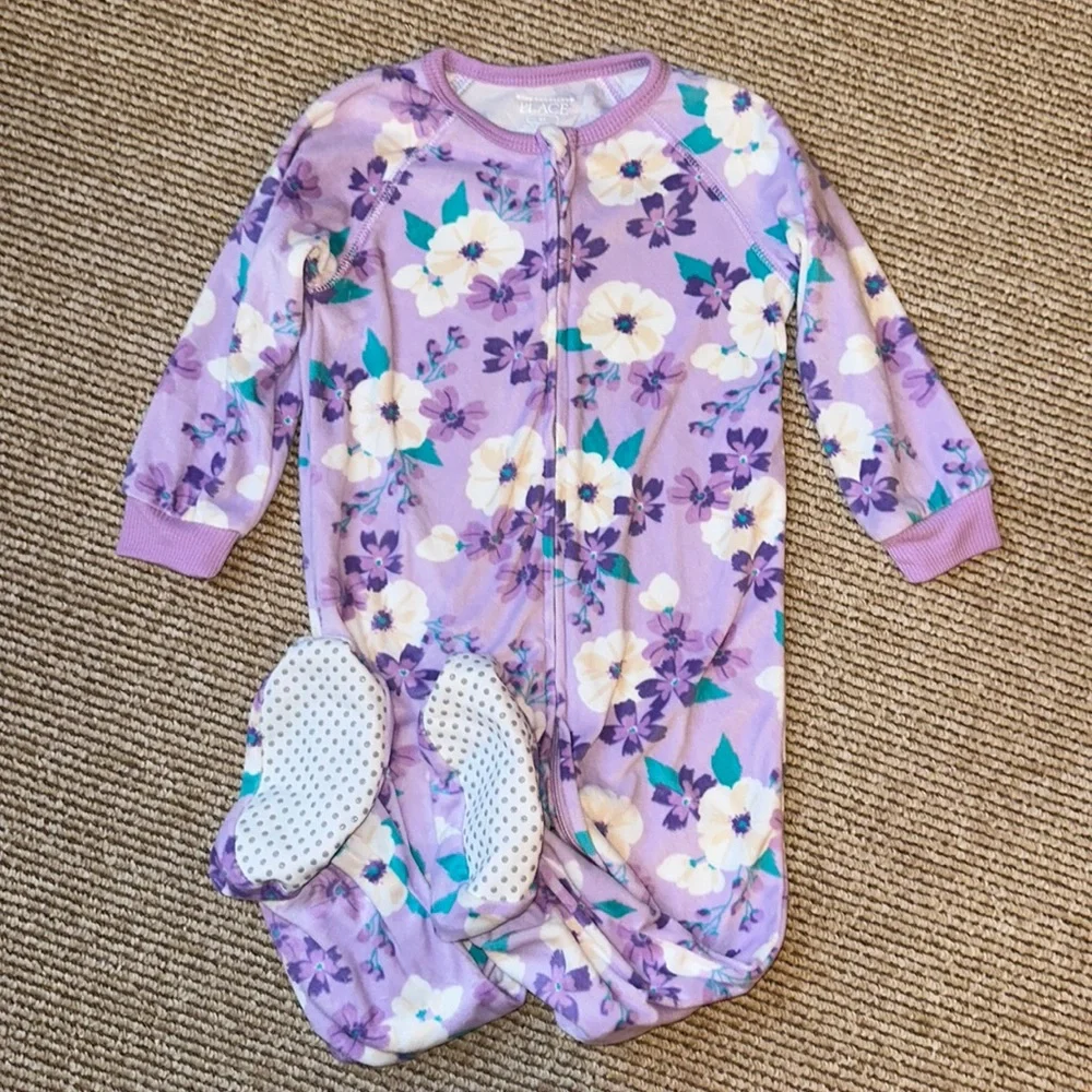 NWOT Children's Place purple & white floral 2T full zip loose fit fuzzy pajamas